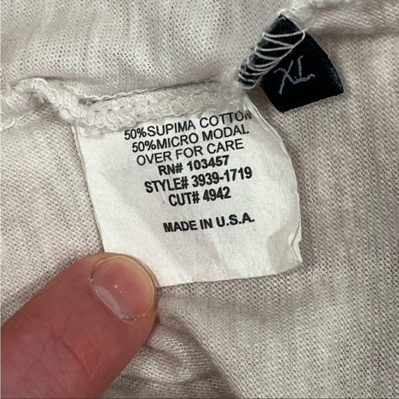 DIVISION E CO Shirt Long Sleeve 
Cream/Grey 
Size XL - Picture 5 of 8